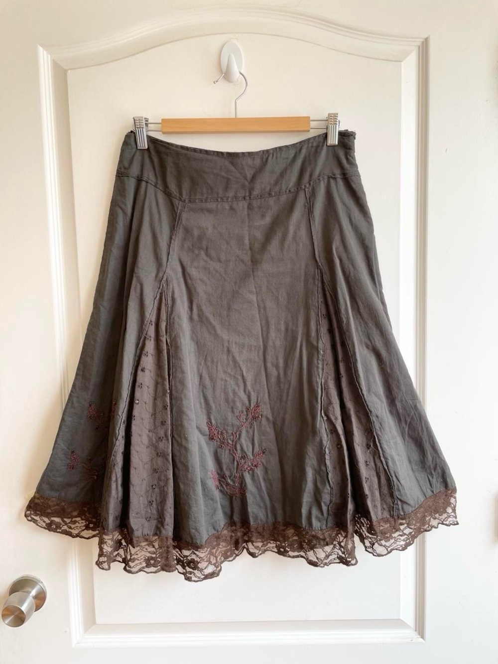 Vintage Y2K Aline Circle Skirt Lace Trim Embroidered Sz M Boho Cottage Fairy